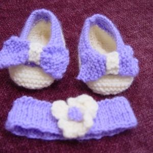 New Hand knit Baby Booties and Headband Lavender